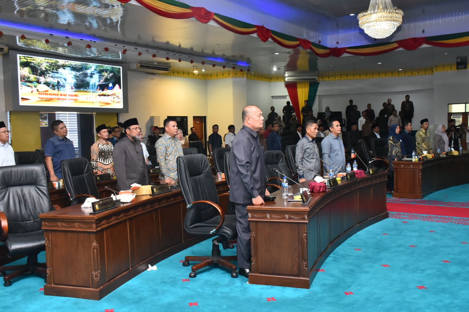 Ketua DPRD Kampar Faisal Pimpin Rapat Paripurna Laporan Pansus 7 Ranperda